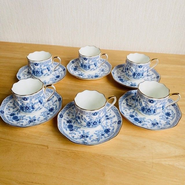 【未使用】NARUMI シーボルト絵付ボーンチャイナ デミタスカップ&ソーサー Nana様専用 ナルミ シーボルト絵付ボーンチャイナ デミタス