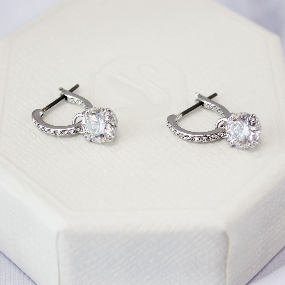 新品・未使用 】 SWAROVSKI スワロフスキー ピアス 5636717
