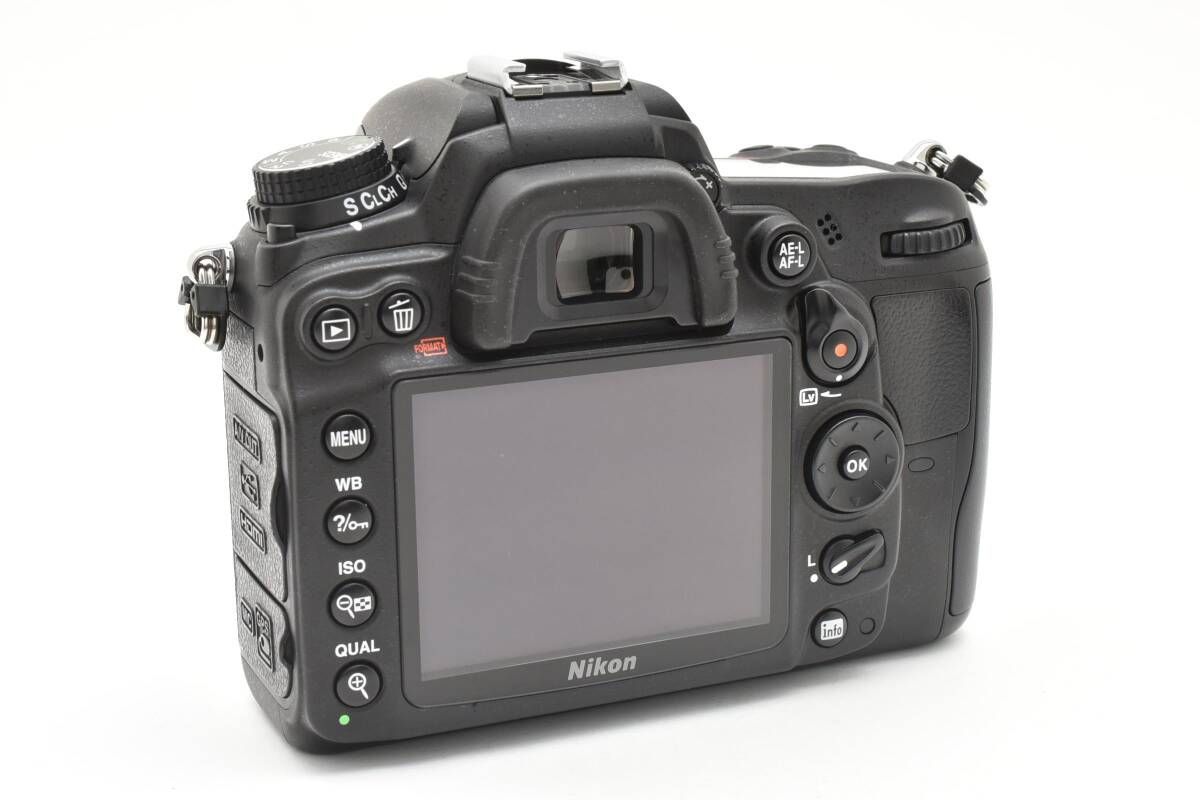 ニコン Nikon D7000 ボディ ショット数13,413 ニコン Nikon D7000 ボディ ショット数13,413
