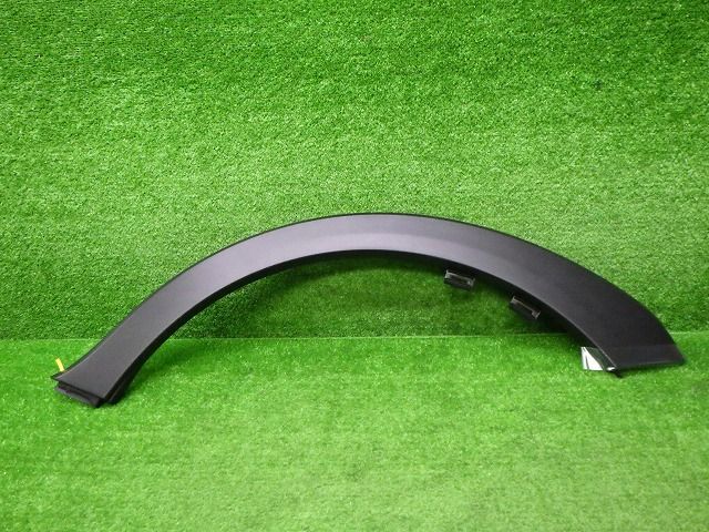 未使用品　スバル　GT7　インプレッサ　XV　純正　左側　リア　オーバーフェンダー　91112FL150　241128045