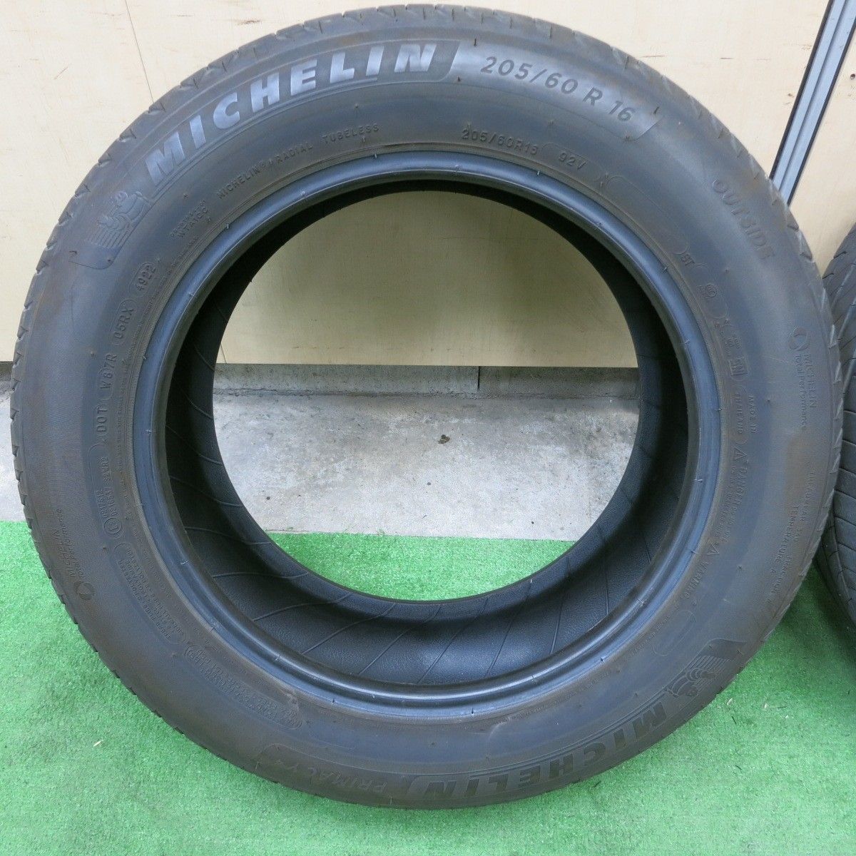 16インチ