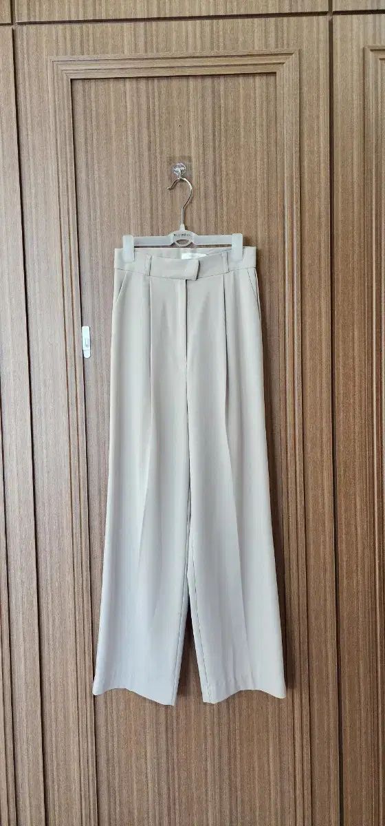 ワイド スーツ