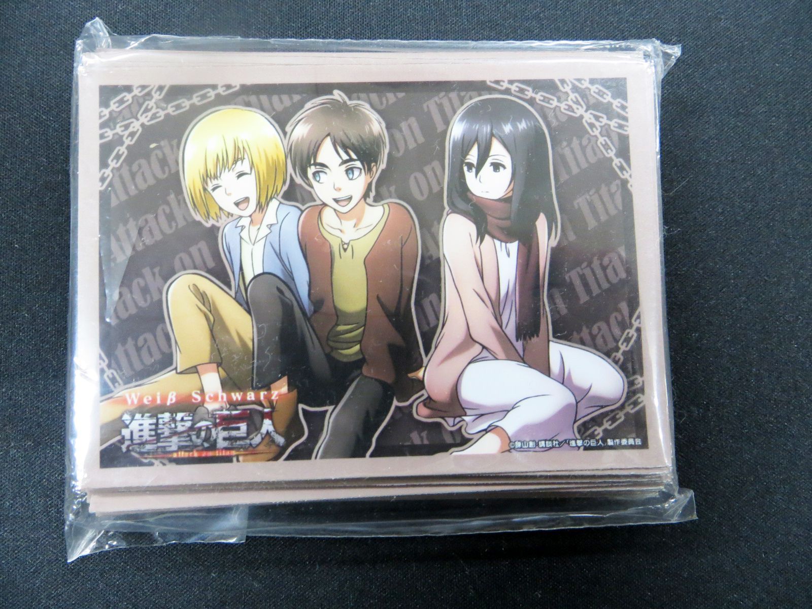 ヴァイスシュヴァルツ 進撃の巨人 特製スリーブ55枚入 - メルカリ