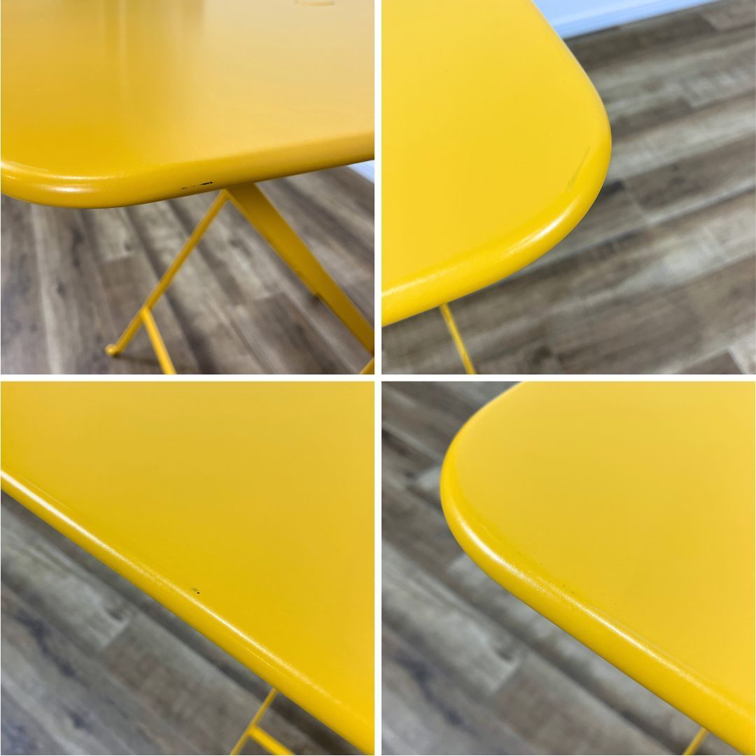 スクエアテーブル