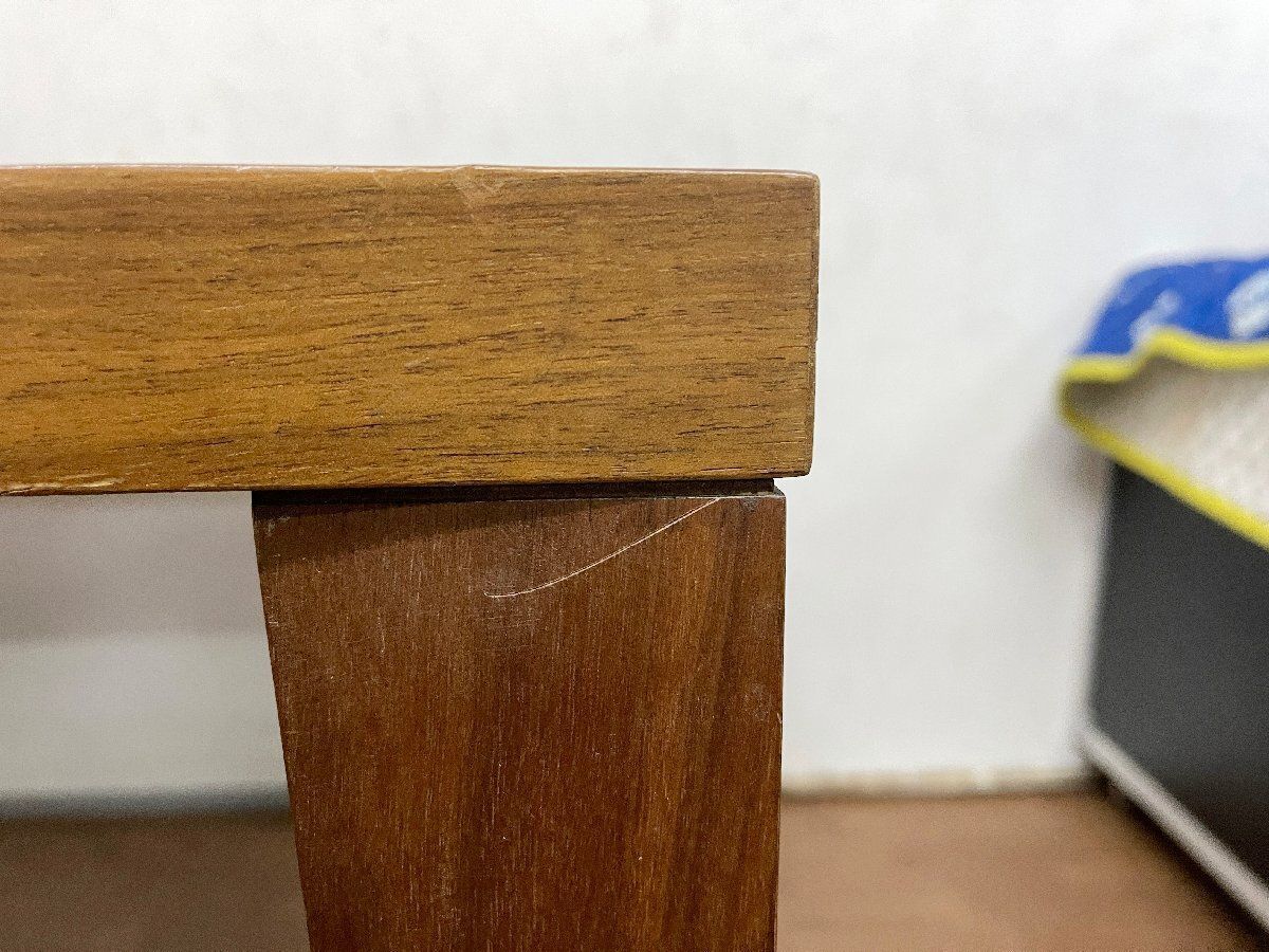 木製 食卓机