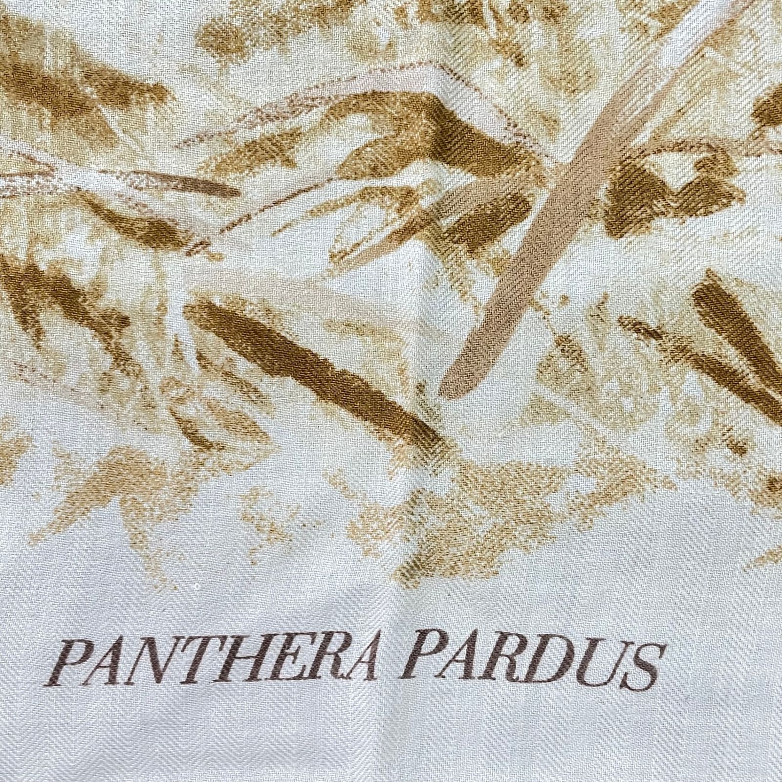希少 美品 エルメス シルクスカーフ 140 パンテラ・パルドゥス ヒョウ 青色 希少 美品 エルメス シルクスカーフ 140 パンテラ・パルドゥス