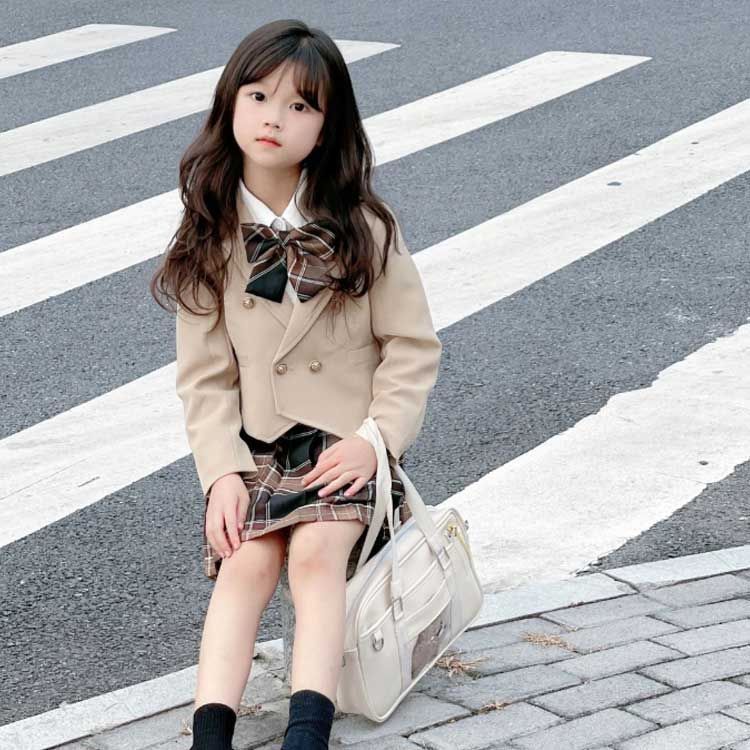 入学式 スーツ 女の子 4点セット 卒園式 春秋 長袖 セットアップ フォーマルスーツ 卒業式 子供 ジャケット チェック柄スカート ブラウス リボン 上下セット 小学生 結婚 amyz 3807