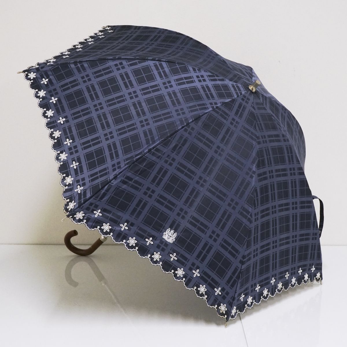 アクアスキュータム雨天兼用折りたたみ傘 新品】アクアスキュータム 折り畳み傘 晴雨兼用 ブルー チェック