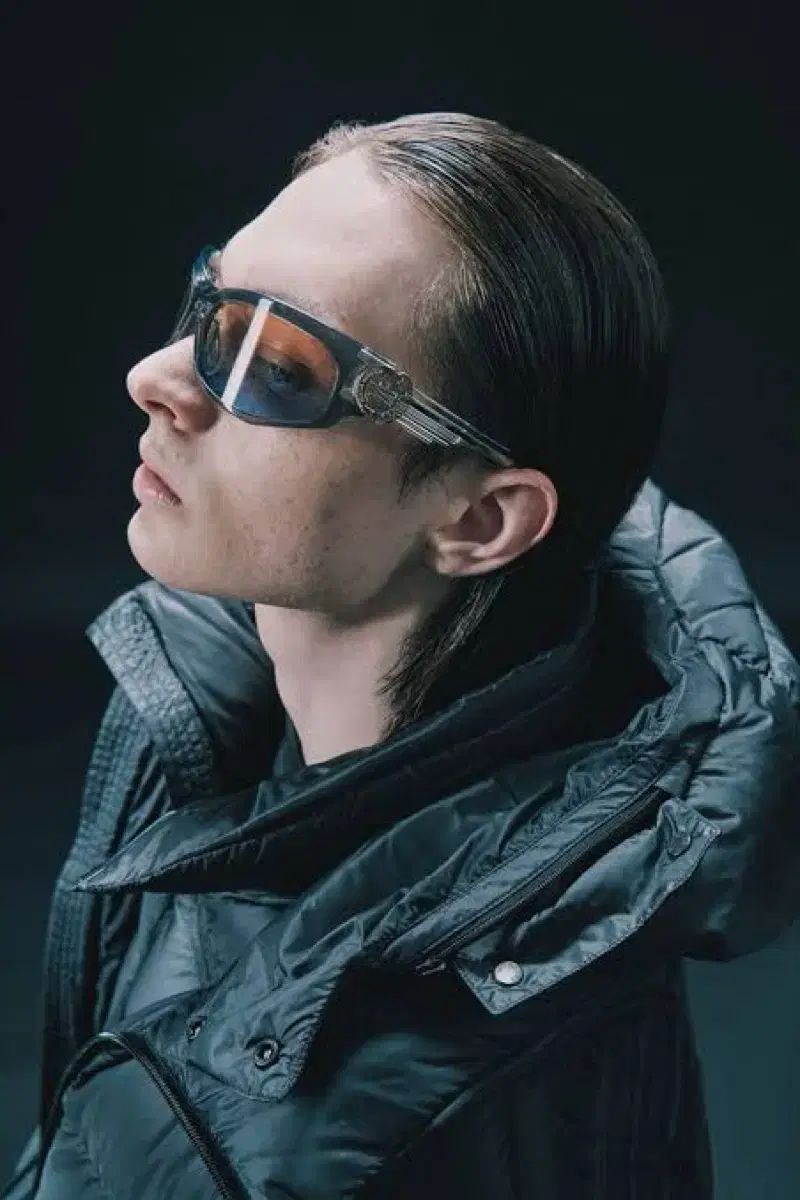 GENTLE MONSTER ジェントルモンスター MONCLER モンクレール スワイプ 1