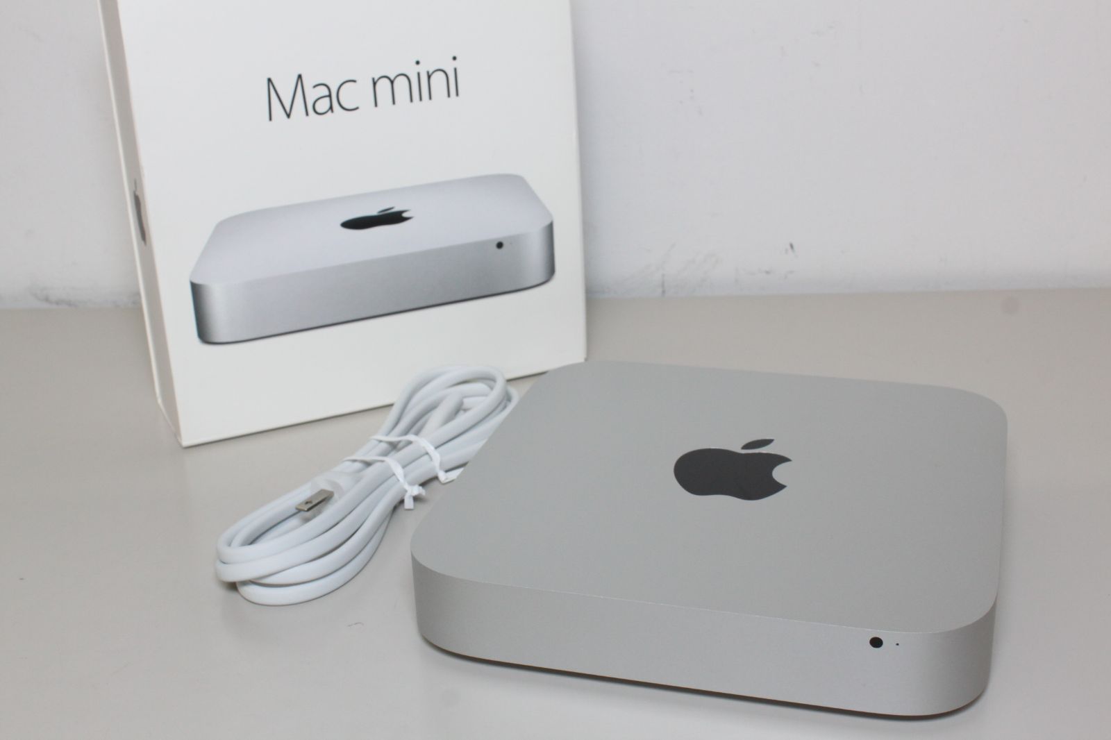 Apple MacデスクトップPC Macmini late 2014 - タブレット