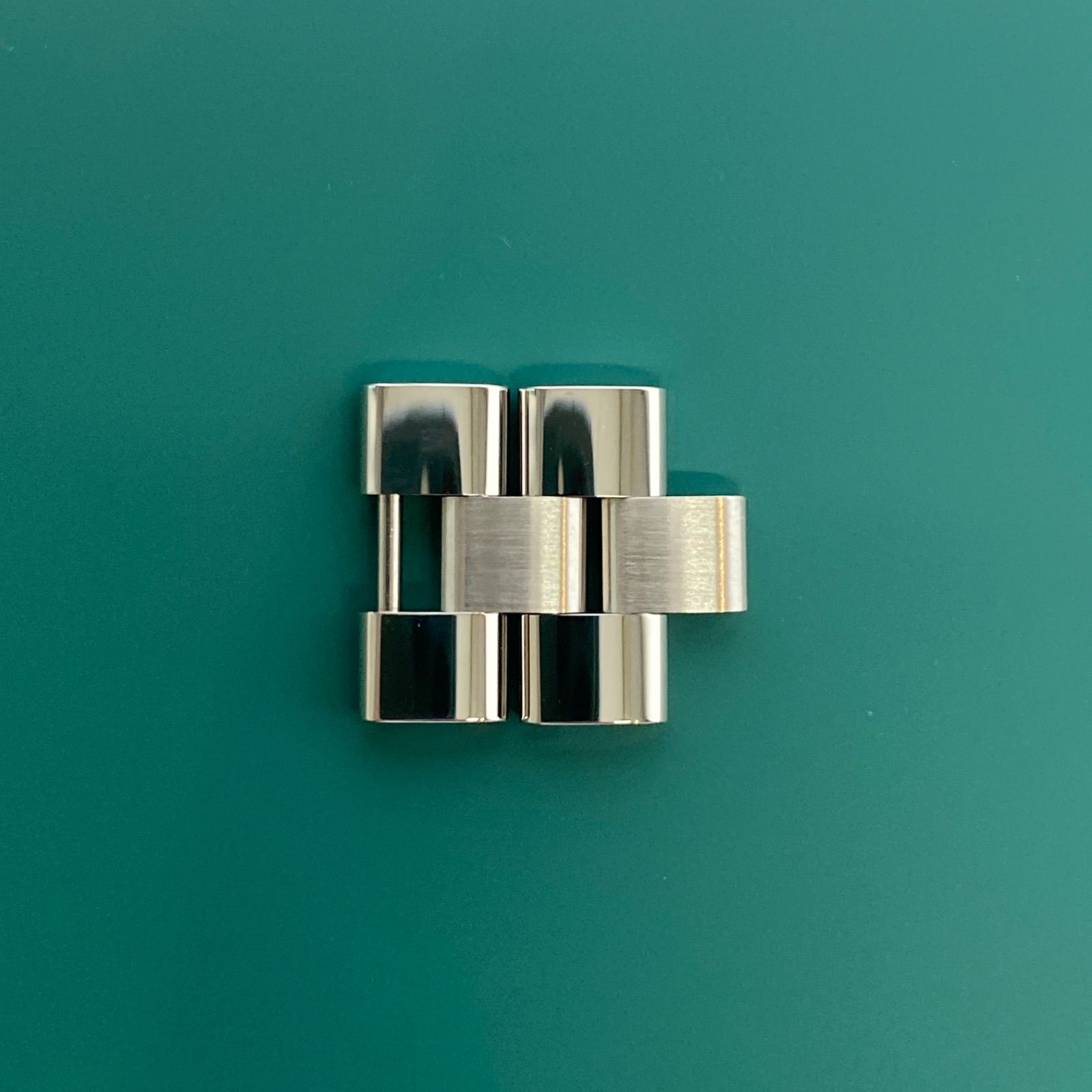 Cartier カルティエ ロードスターSM コマ 2コマ