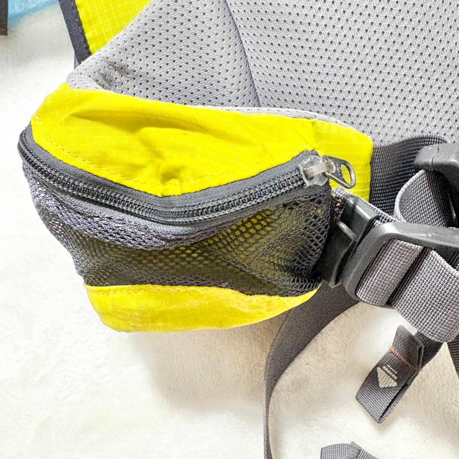 モンベル mont-bell ベビーキャリア イエロー 背負子 登山 アウトドア OLIVEOS_COM_TR