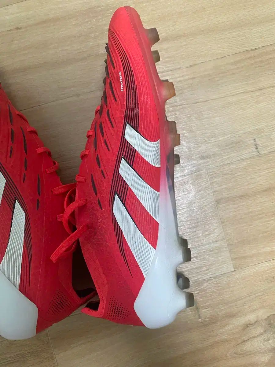 ※5/18まで期間限定！ PREDATOR ELITE SG アディダス 5/18まで期間限定！ PREDATOR ELITE SG アディダス 5/18まで期間限定