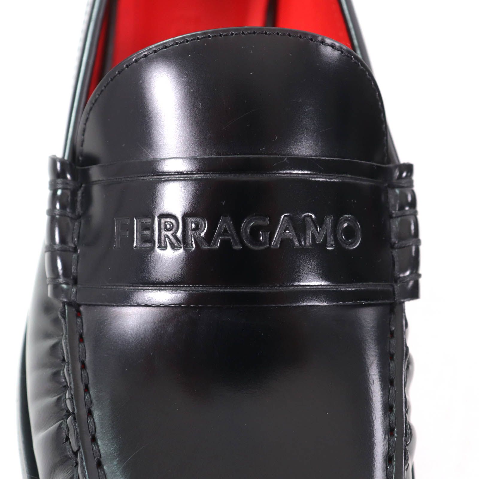 未使用品☆FERRAGAMO フェラガモ ロゴデザイン レザー