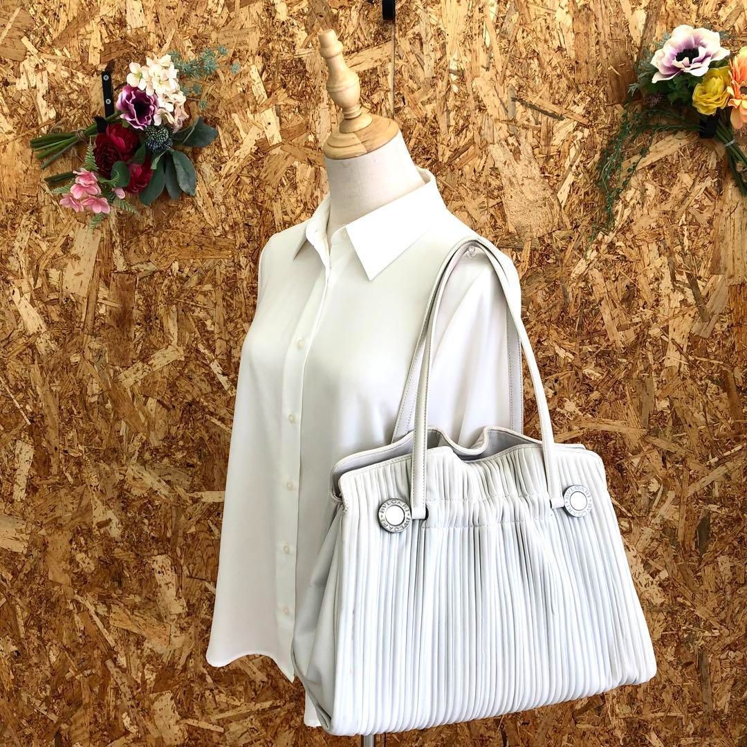 ブルガリ ハンドバッグ レザー サークルロゴ ホワイト シルバー金具 SG3523B ブルガリ トートバッグ ハンドバッグ サークルロゴ レディース