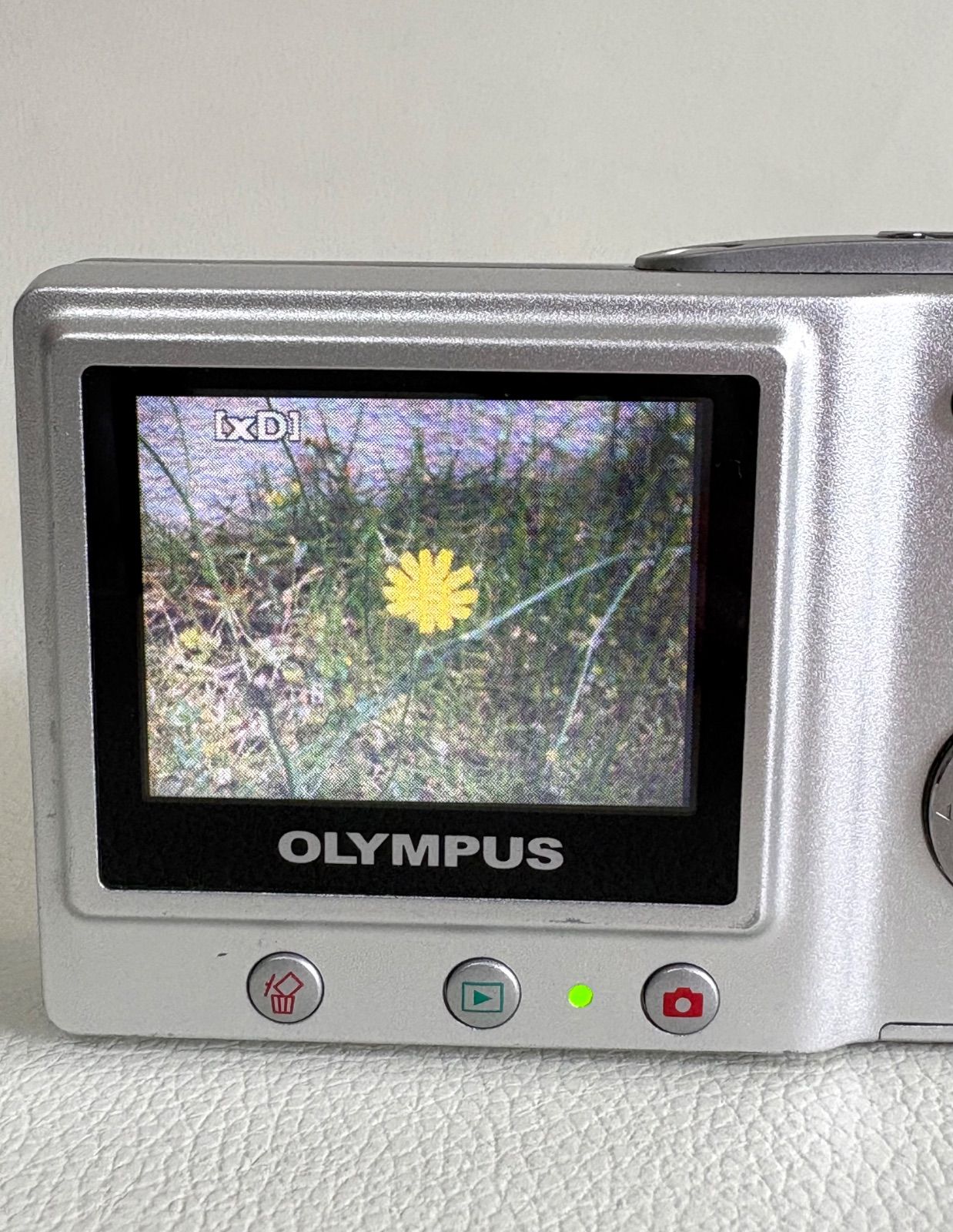 【動作確認済】OLYMPUS CAMEDIA X-600 カメラ　シルバー OLYMPUS CAMEDIA X-600 デジタルカメラ 【動作確認品】 - メルカリ