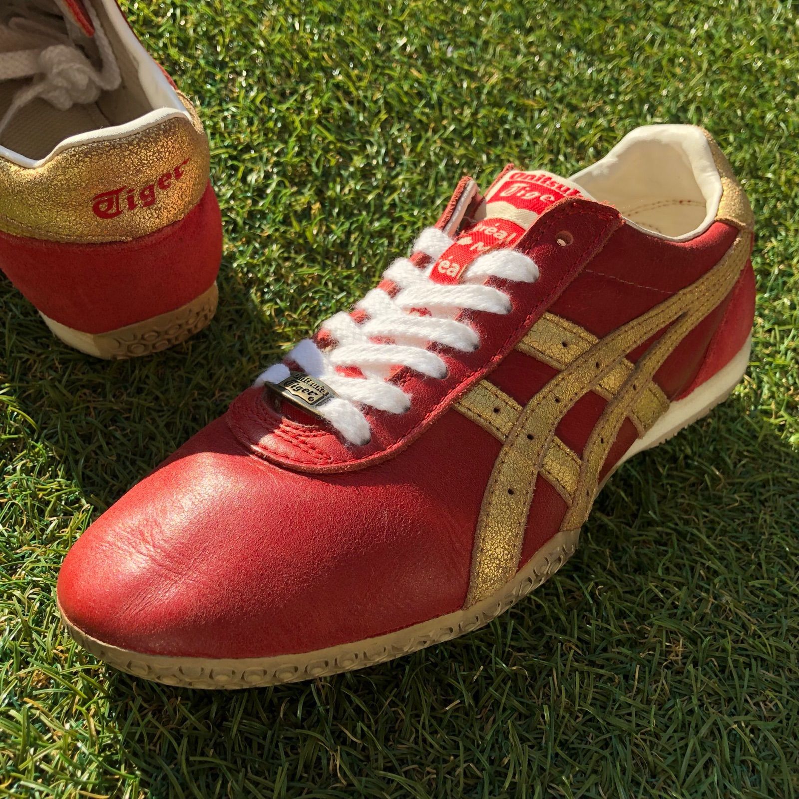 シルバー/レッド 美品23.5Onitsuka Tigerオニツカタイガー マラソン76