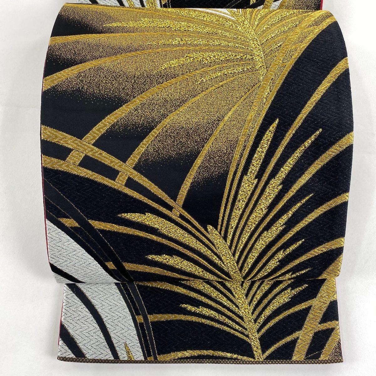 袋帯 秀品 琴音彩 大王松 刺繍 金糸 黒 六通 正絹