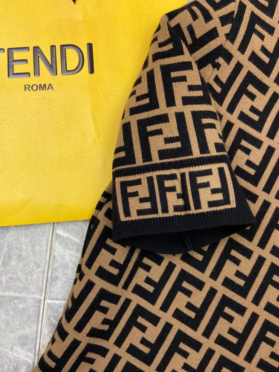 Fendi ズッカ半袖ミニワンピース FENDI （フェンディ）FFモチーフ ズッカ柄 半袖 ニット