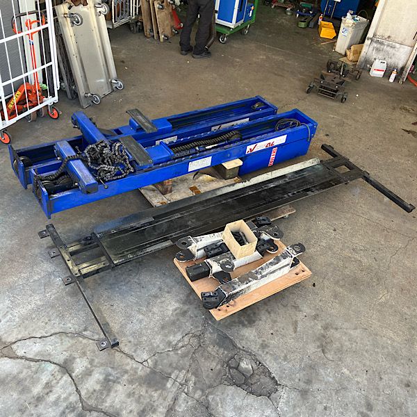 引取 ニッサルコ 2柱リフト 自動車用リフト 床上式 LM8200-0005 2.7t 2700kg 品 ●111150