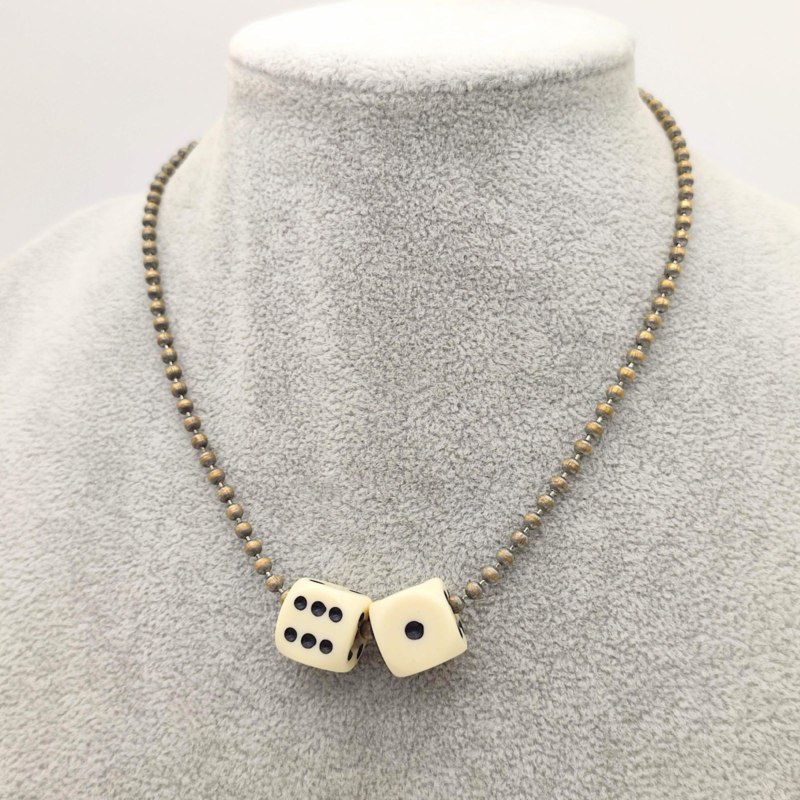 マルジェラ サイコロ ダイス ネックレス Martin Margiela - ファッション マルジェラ サイコロ ダイス ネックレス Martin Margiela - ファッション