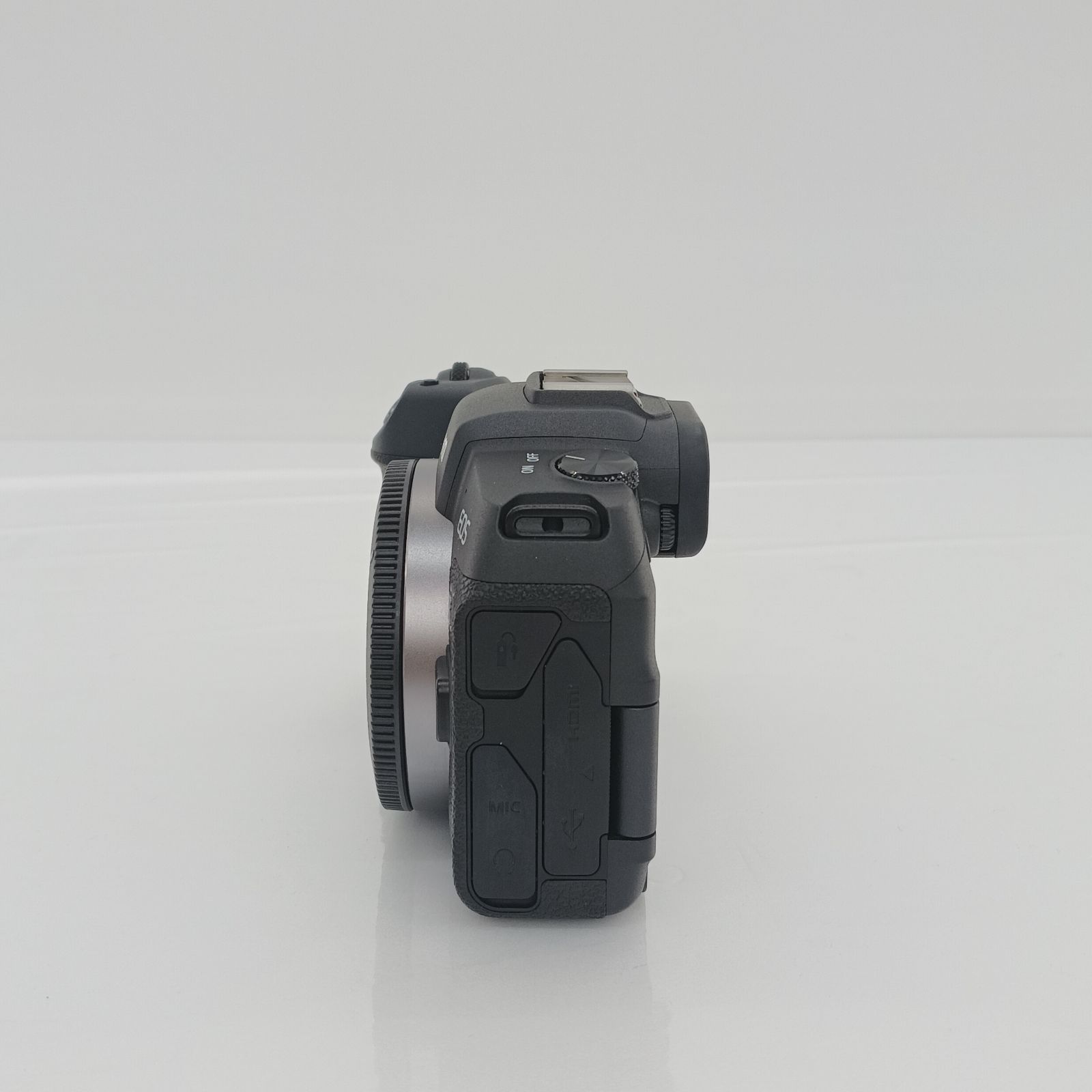 CANON ミラーレス一眼カメラ