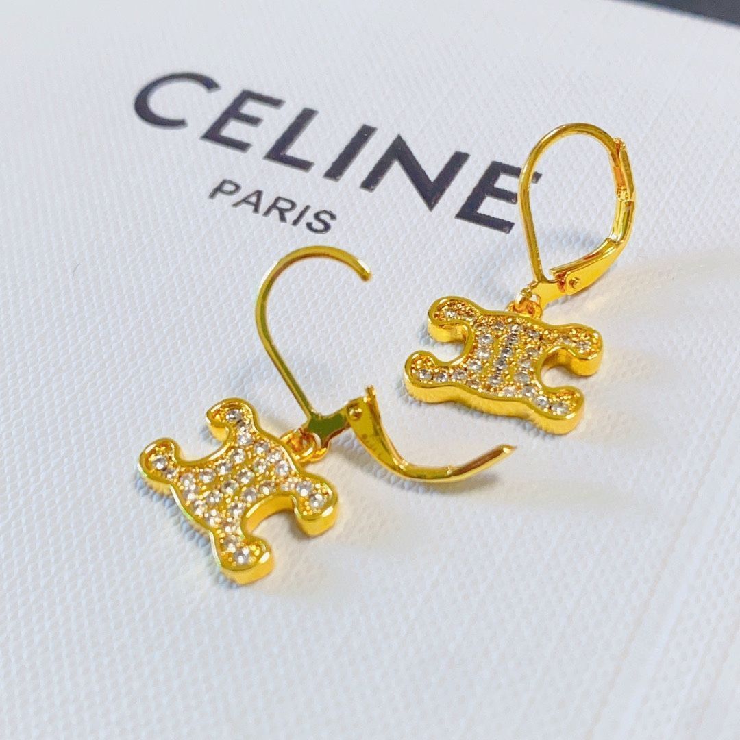 CELINE】セリーヌ ゴールド トリオンフ クリスタル ピアス 華やかでリュクスなデザインクラシック - メルカリ