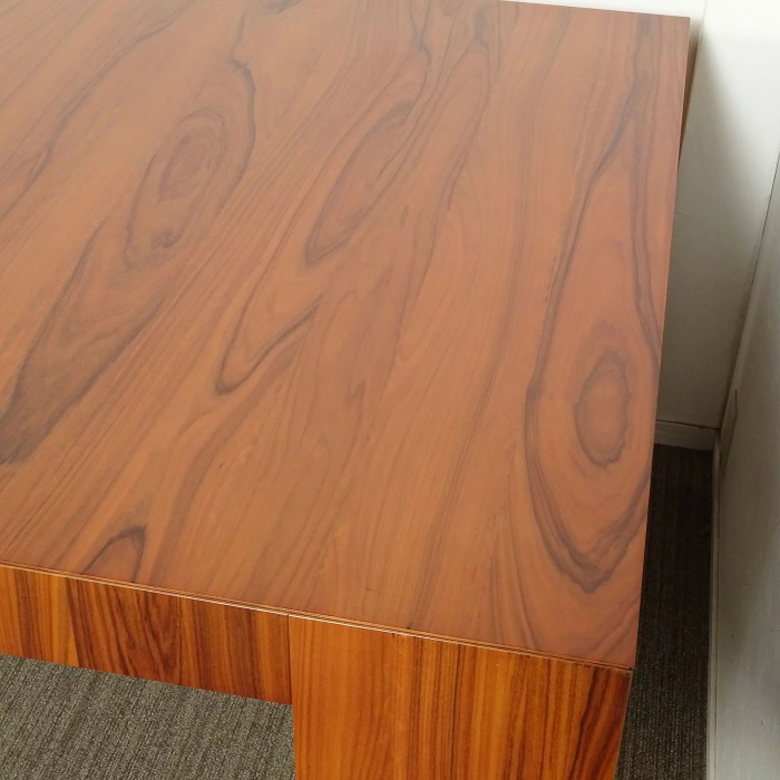 ◾︎SELUNO◾︎ 【展示美品】Cassina カッシーナ 370 EL DOM