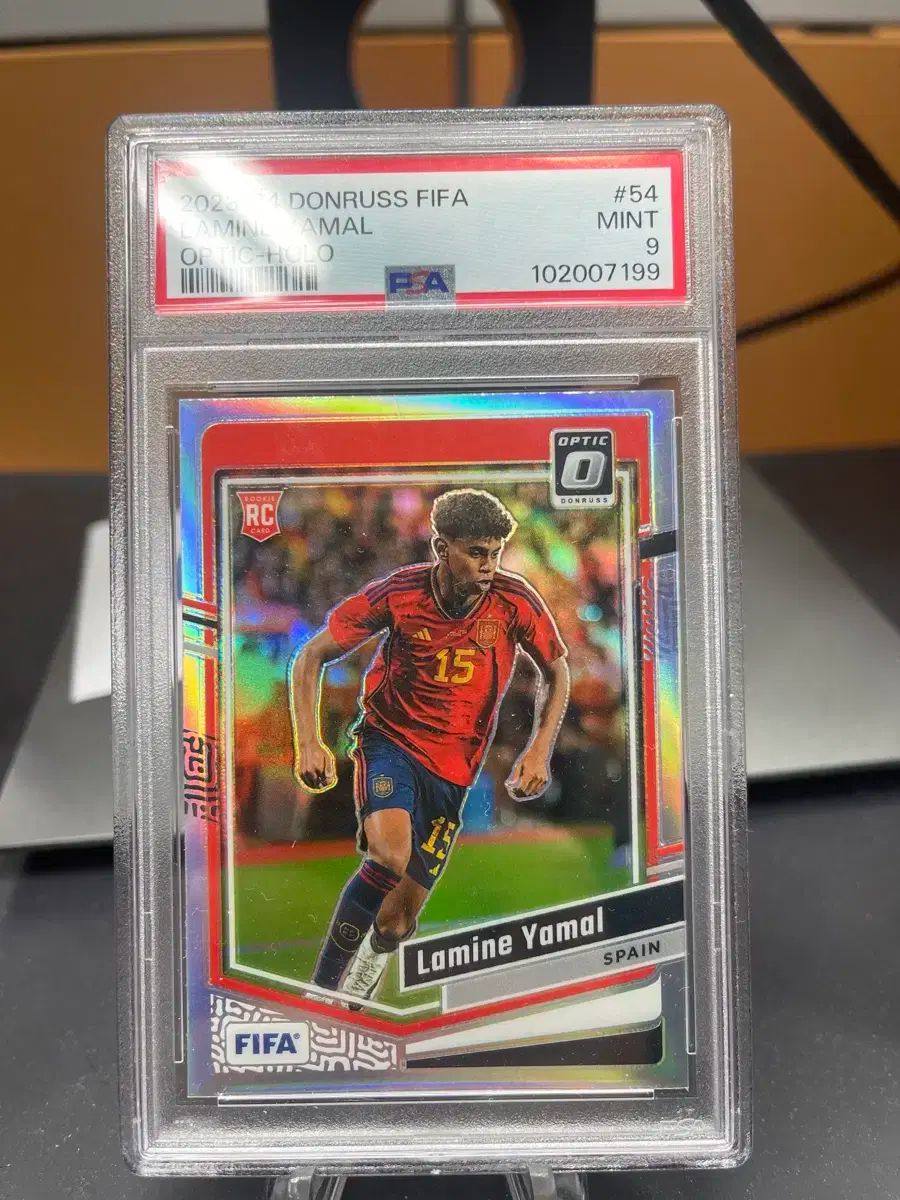 ラミン ヤマル 光学 一人で psa9