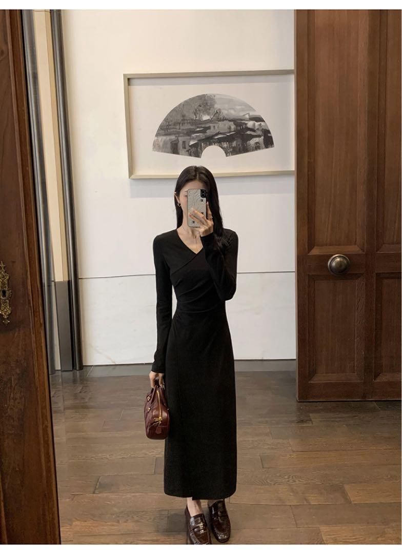ハイエンドブラックVネックタイトワンピ