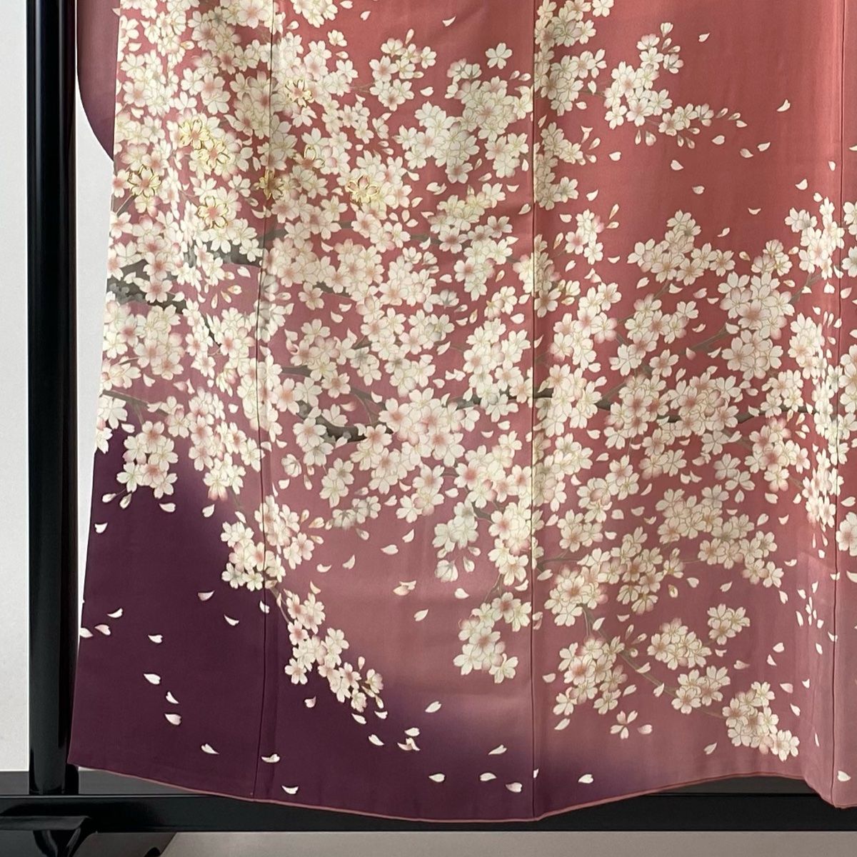 振袖 身丈157cm 裄丈64cm M 袷 桜 桜の花びら 金糸 染め分け