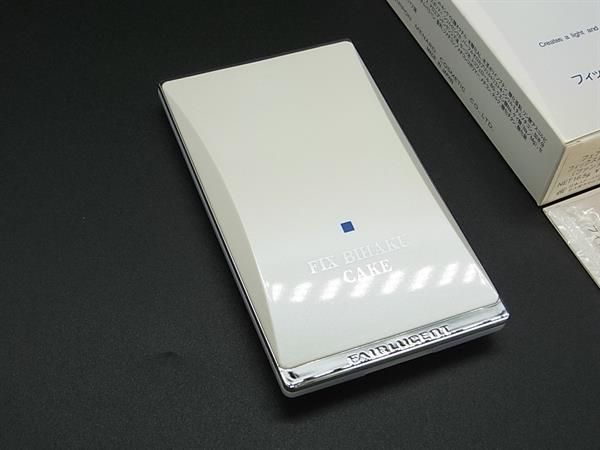 新品未使用 MENARD メナード フェアルーセント フィックス美白ケーキ23 SPF+PA+++ プレストパウダーファンデーション BL2967