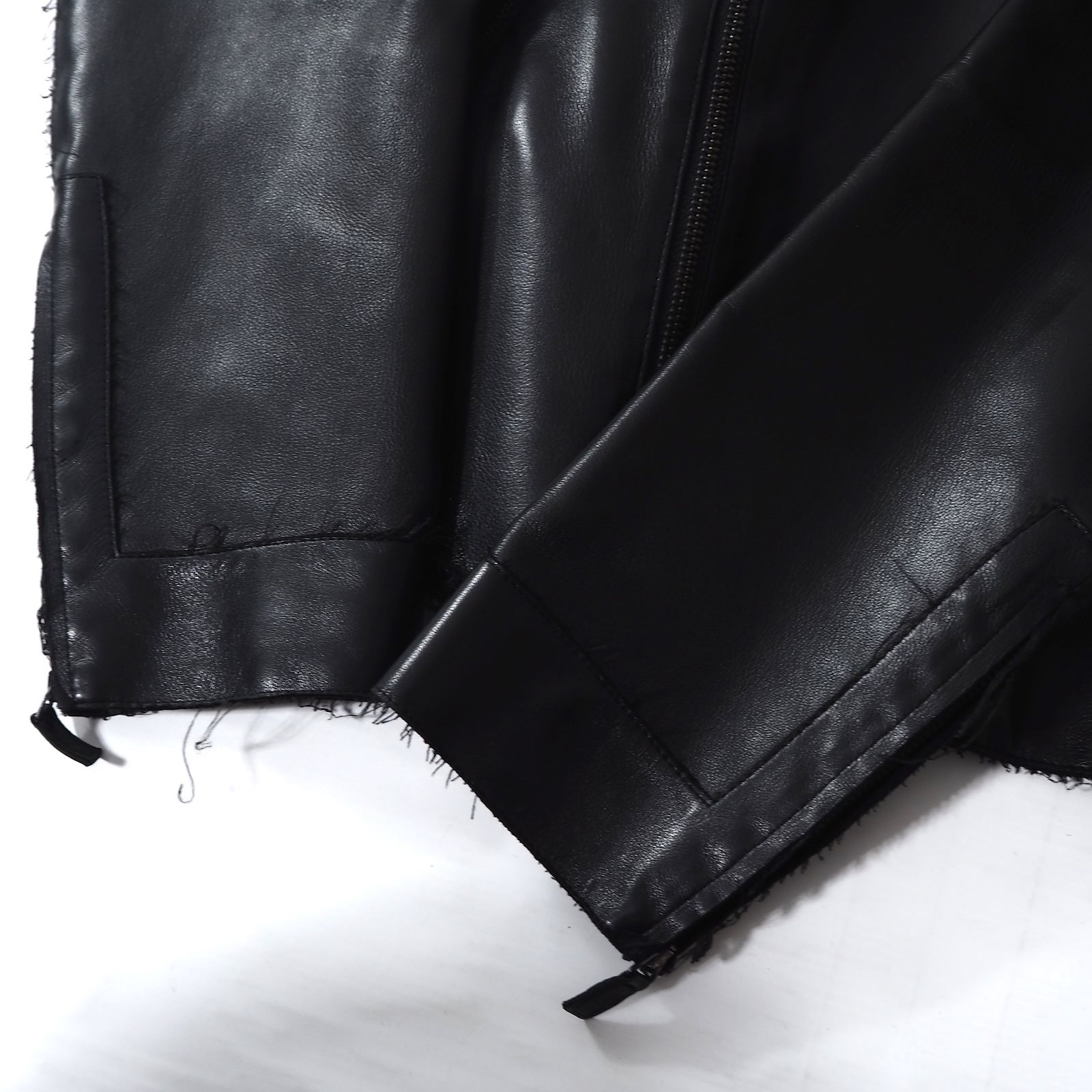 EMPORIO ARMANI レザーライダースジャケット50（XL）カバー付き エンポリオアルマーニ(EMPORIO ARMANI) メンズレザージャケット