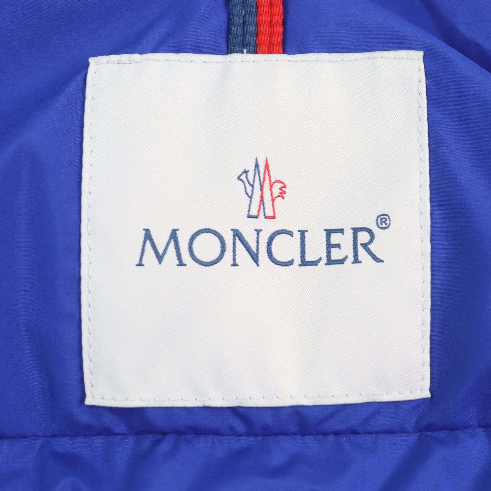 【MONCLER】Wourl ベスト テディ素材 ラグジュアリー ロゴ MONCLER】Wourl ベスト テディ素材 ラグジュアリー ロゴ