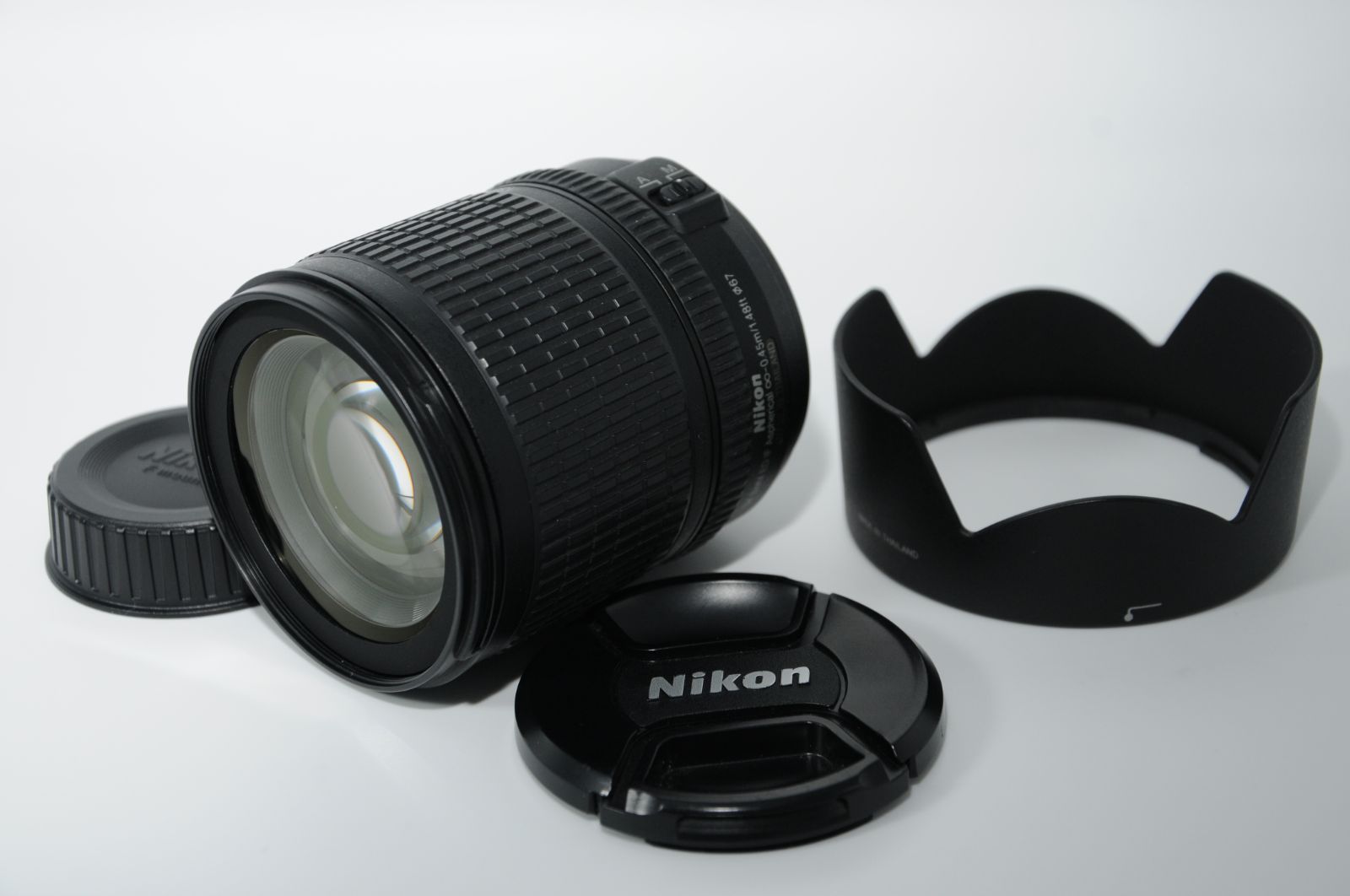 Nikon AF-S DX Zoom Nikkor ED 18-135mm F3.5-5.6G (IF) ニコンDX