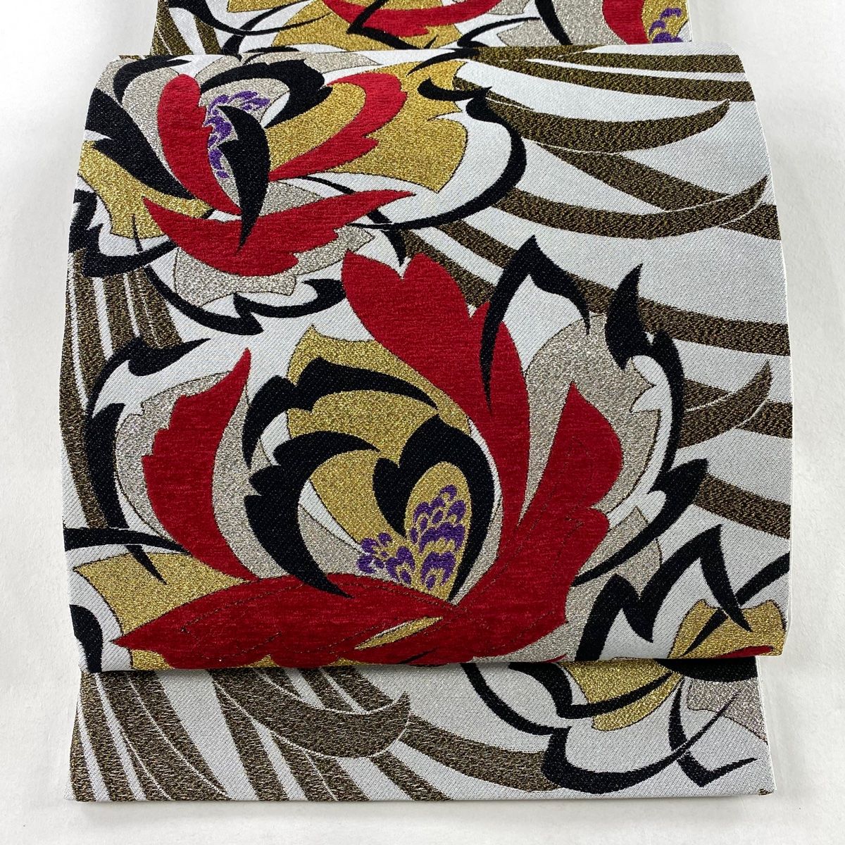 袋帯 秀品 振袖向き 花 箔 灰色 六通 正絹