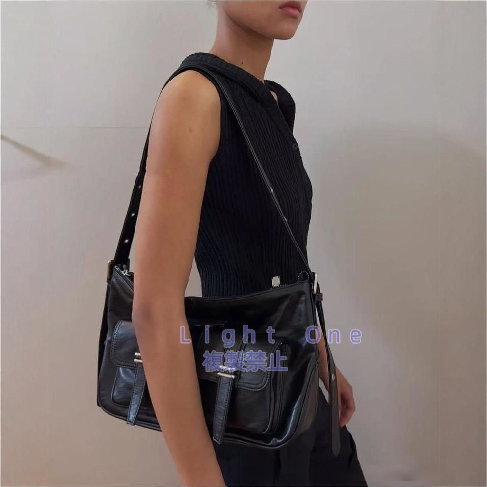 MATIN KIM ダブルポケットショルダーバッグ クリーム 無料配送 ☆MATIN KIM☆ DOUBLE POCKET TWO WAY BAG (Matin Kim