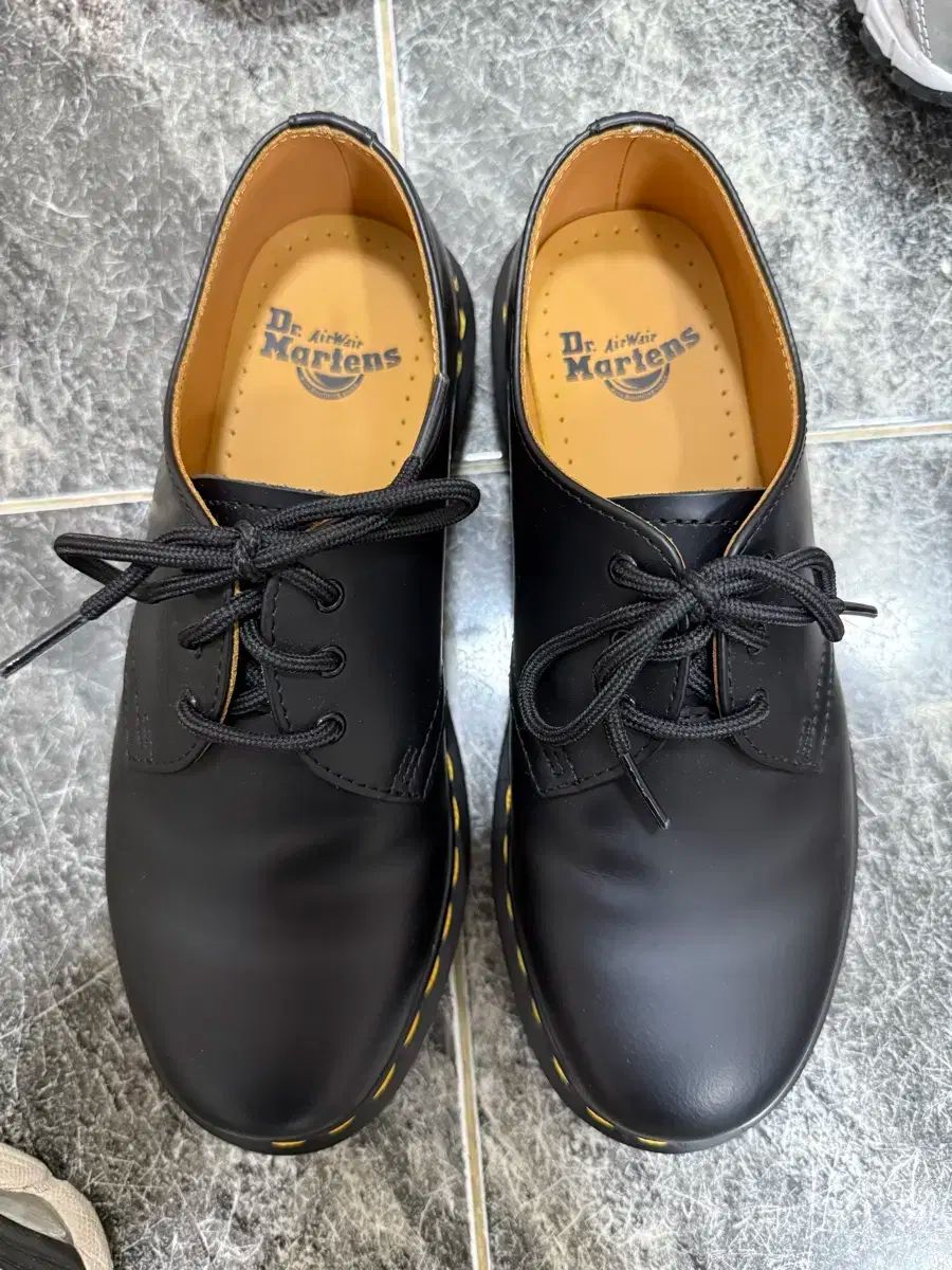 DR. MARTENS ドクターマーチン 1461 ブラック スムース 250