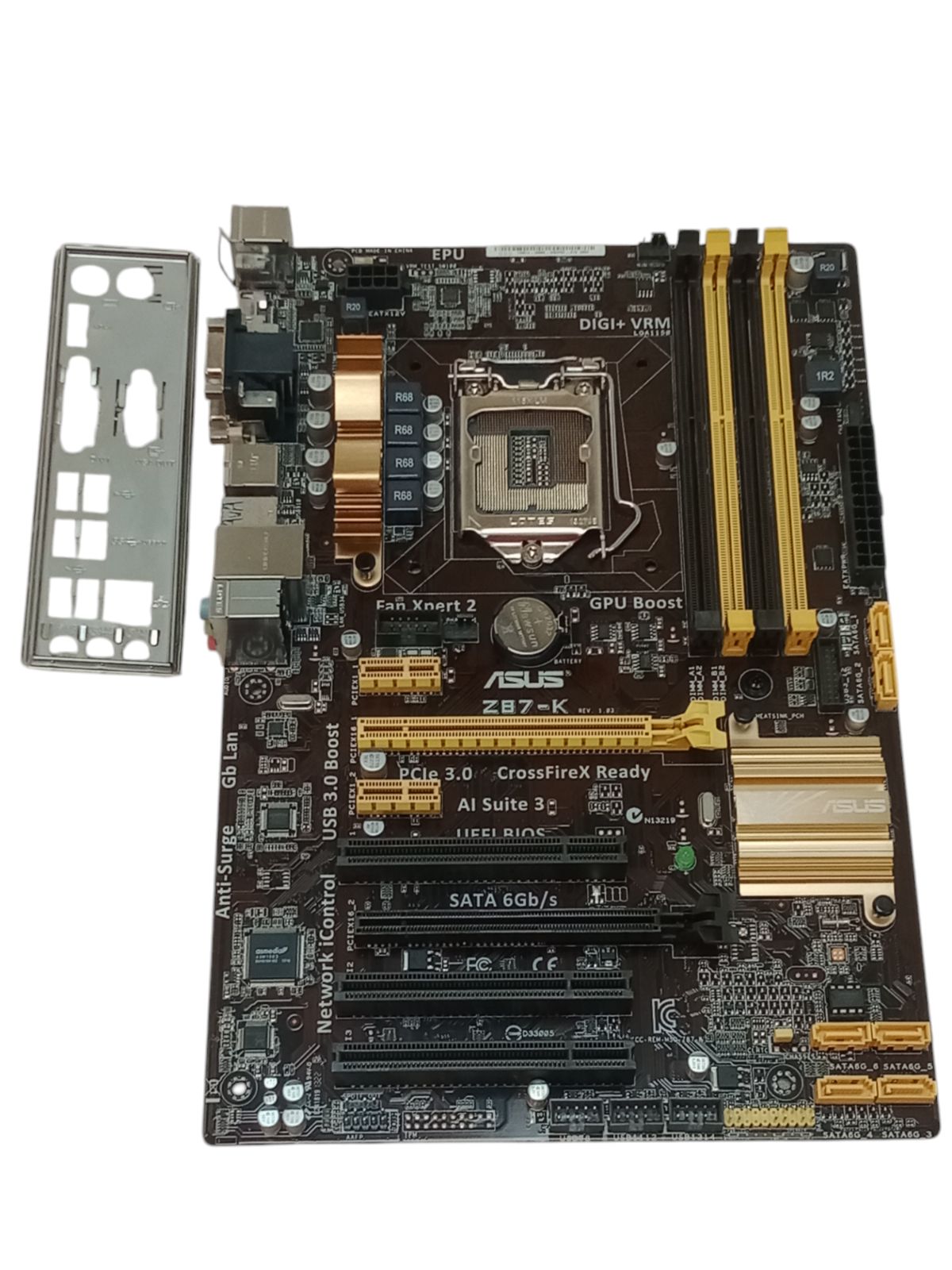 最新地図楽ナビAVIC-RZ302中古180mm7V型ワンセグTV 最新