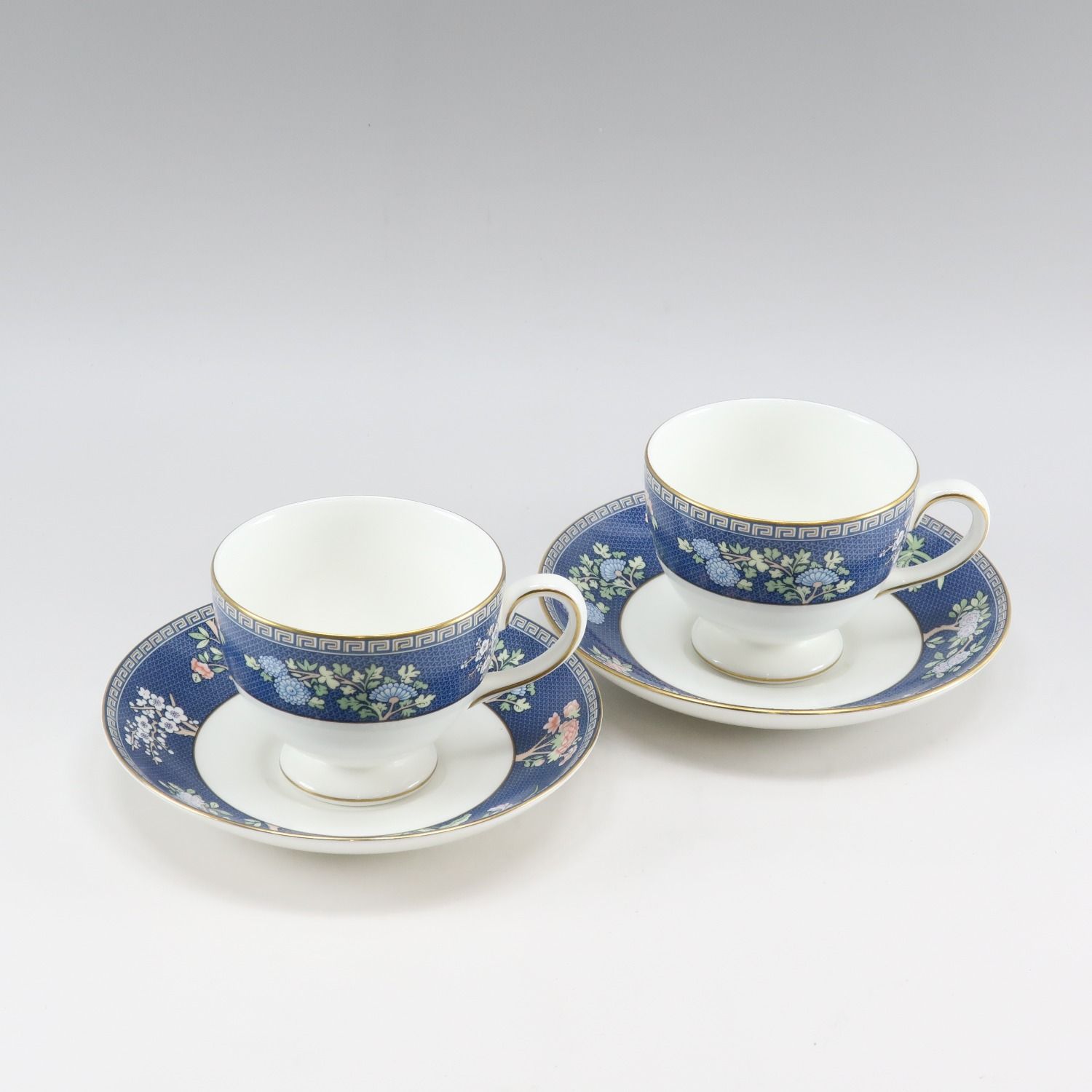 少し豊富な贈り物少し豊富な贈り物WEDGWOOD BLUE SIAM コーヒーポット