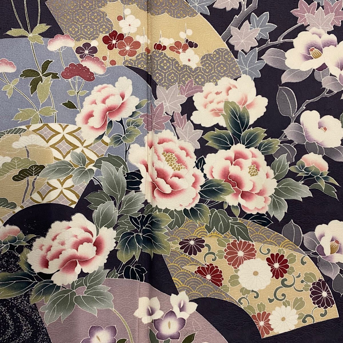 新古品！金彩尽し＊花扇＆花車＊四季花＊勿忘草色＊訪問着＊１６３ｃｍ＊裄６６ 訪問着 身丈163.5cm 裄丈66cm M 袷 落款 扇面 草花 金彩 紫 正絹 秀品