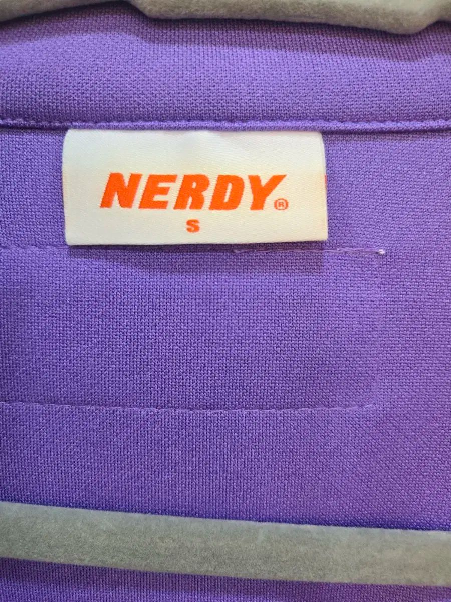 NERDY ノルディ NERDY 紫 トラックトップス ジャージ 新しい条件