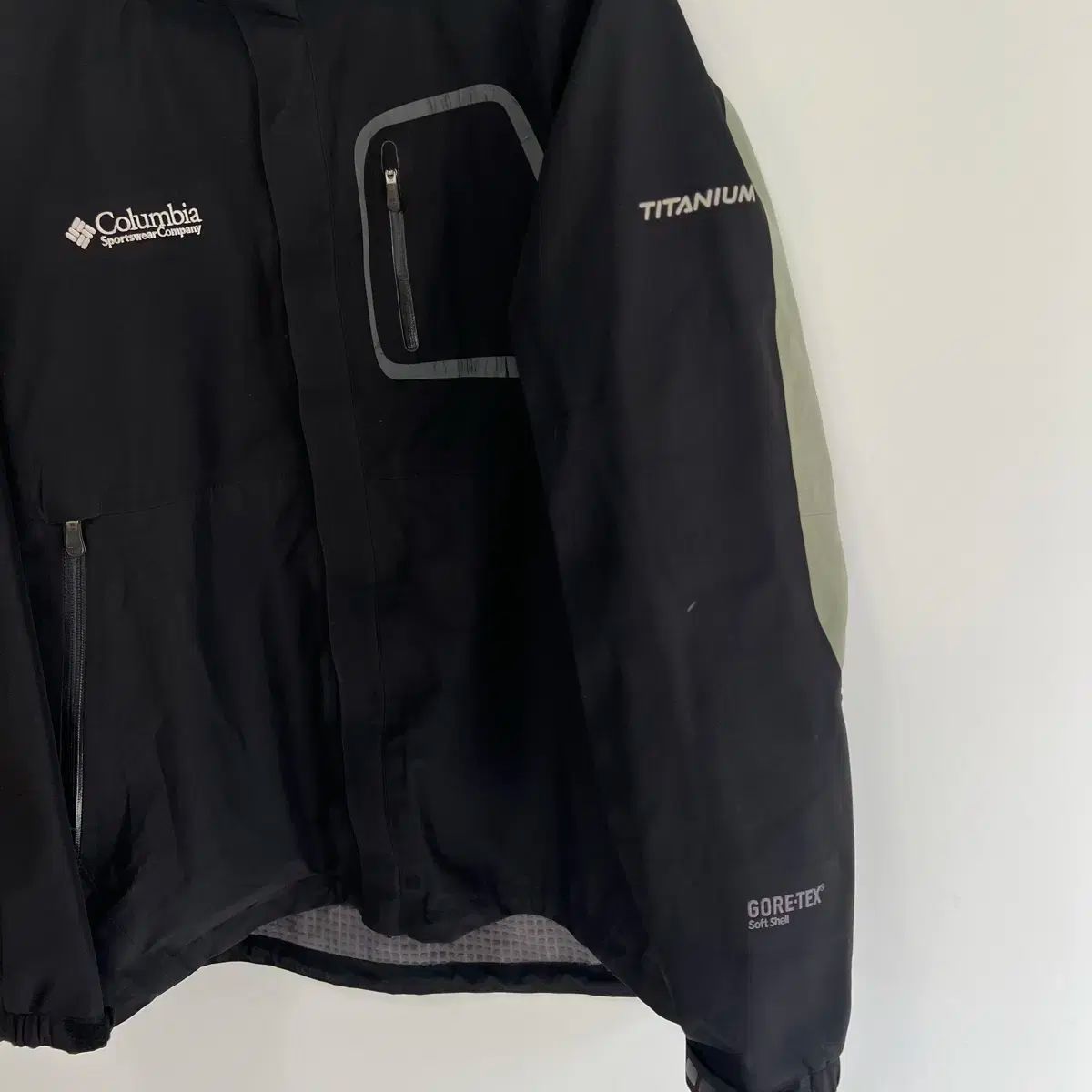 XL コロンビア(Columbia) チタン GORE-TEX₍ゴアテックス