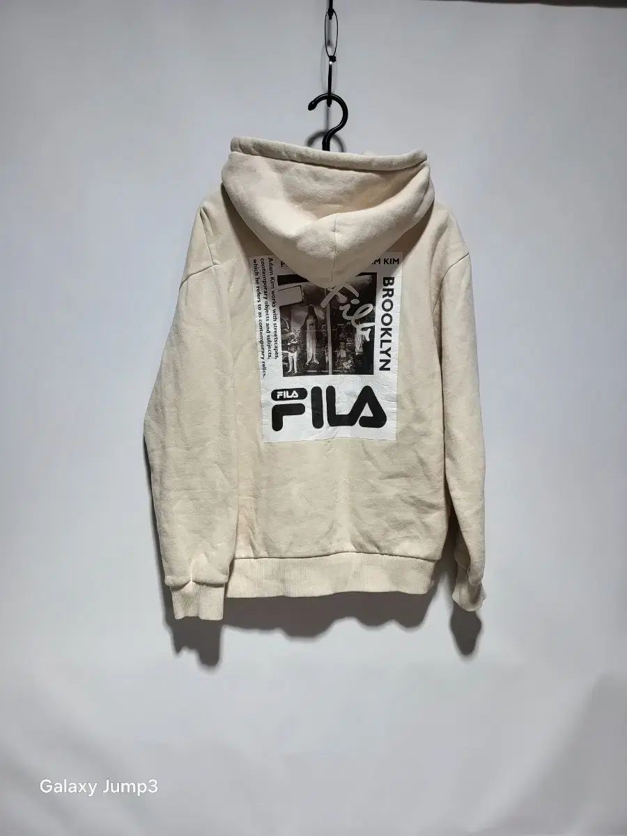 FILA(フィラ) パーカーに