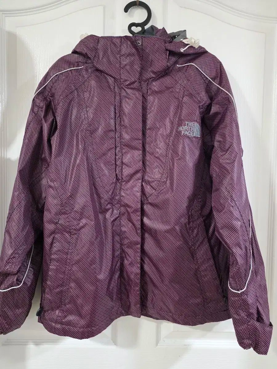 THE NORTH FACE ザノースフェイス レディース 登山 アウター バーガンディ