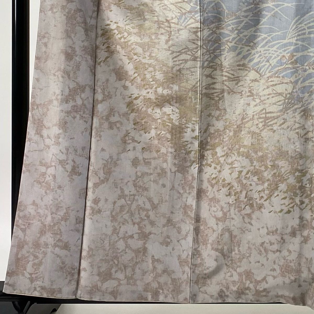 訪問着 身丈158cm 裄丈63.5cm S 袷 紬地 幾何学 シルエット 灰色 正絹 秀品