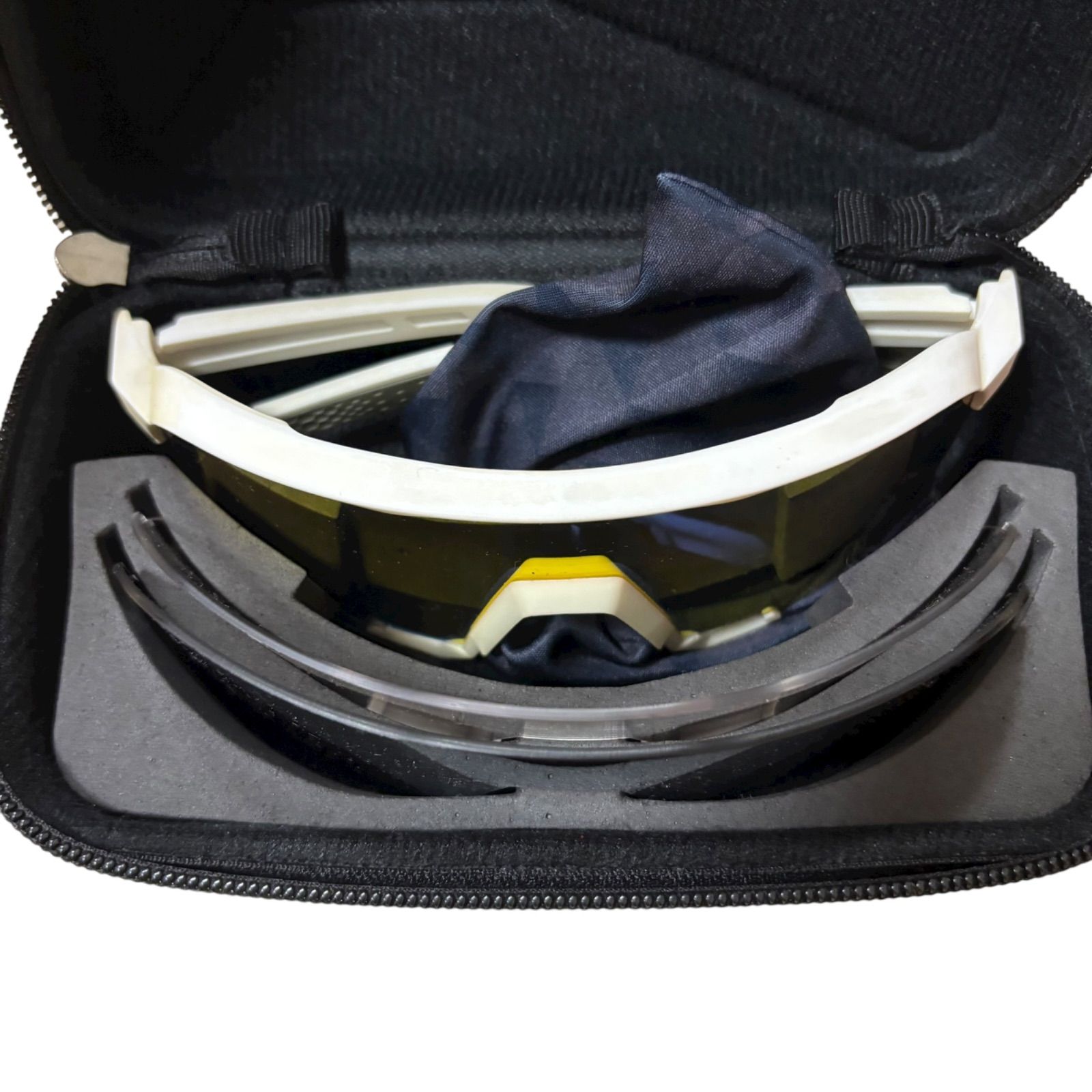 スポーツサングラス ケース付き 替えのレンズ2枚付き 100%(ワンハンド