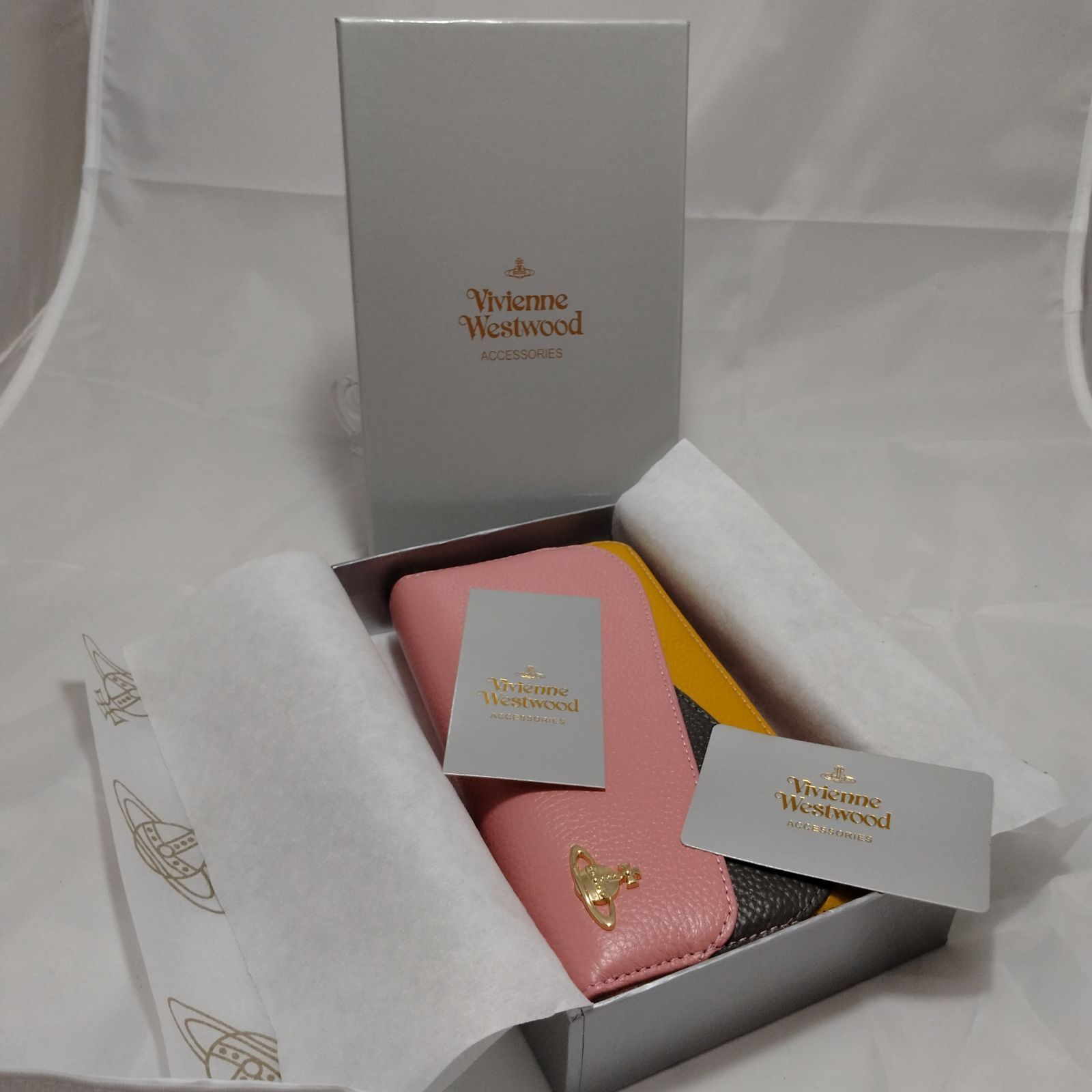 Vivienne Westwood 長財布 55VV357 ピンク 新品未使用 ヴィヴィアンウエストウッド 長財布 55VV357 ピンク｜Yahoo