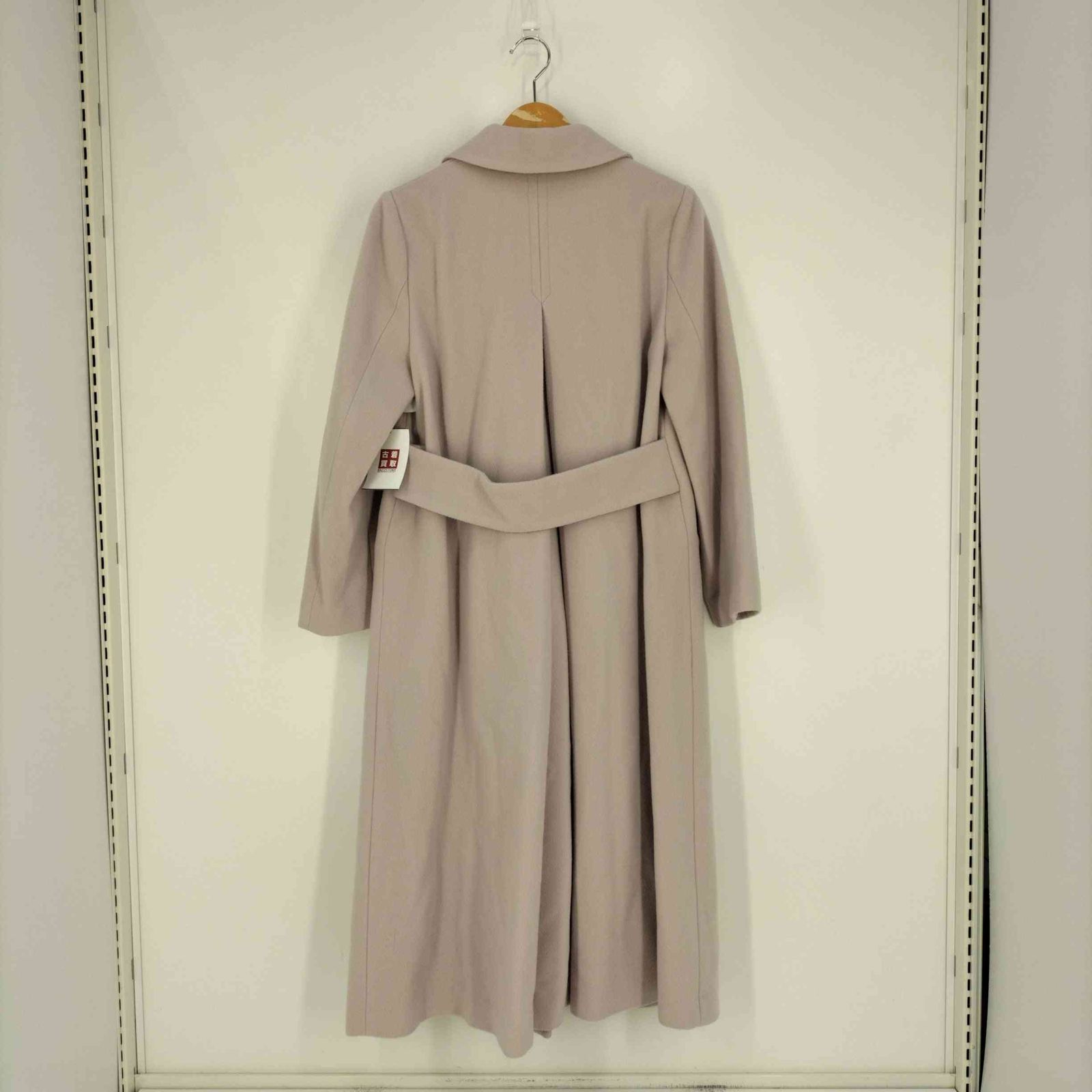 JUSGLITTY パールボタンチェスターコート ¥53,900 ジャスグリッティー JUSGLITTY パールボタンチェスターコート