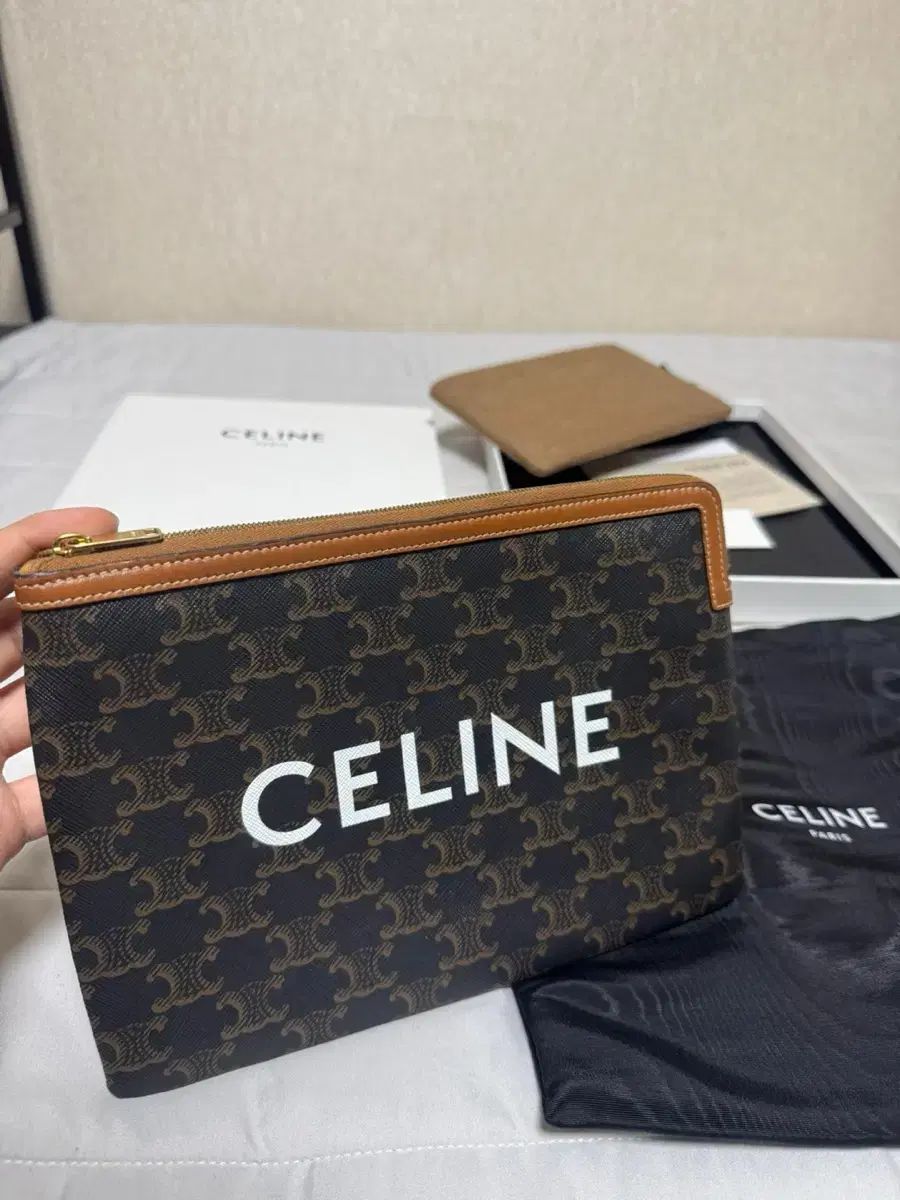 | Celine セリーヌ トリオンフ クラッチ